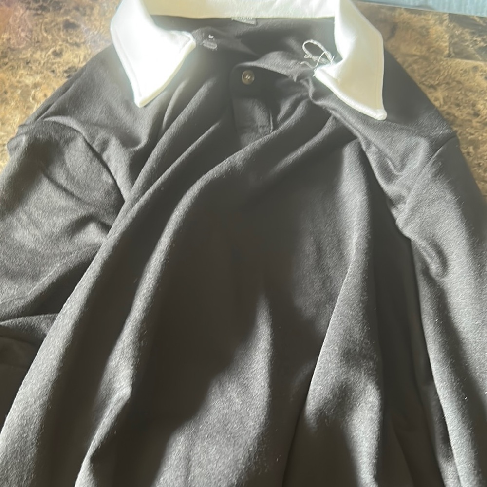 Looks well pair with a sweater and has pretty great quality cotton